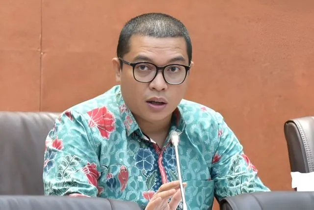 DPR Cari Celah, Putusan MK Soal Pilkada Dipertanyakan | Warna Muda Media