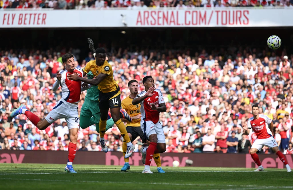 Arsenal Menang 2-0 atas Wolves di Laga Pembuka | Warna Muda Media