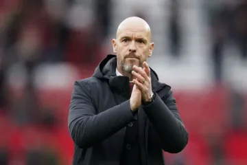 Kekalahan Menyakitkan, Fans MU Kritik Erik ten Hag | Warna Muda Media