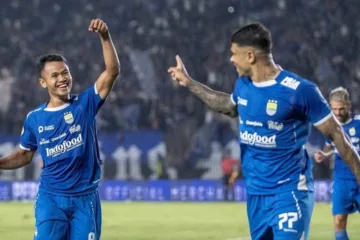 Persib vs PSIS: Kemenangan Tipis Dalam Laga Tensi Tinggi | Warna Muda Media