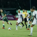 Warna Muda Media | Kouassi Cetak Gol, Persib Takluk 1-0 di Kandang Zhejiang!