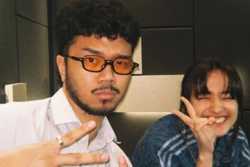 Mawar de Jongh Isi OST Film Komedi 'Tinggal Meninggal' | Warnamuda Media