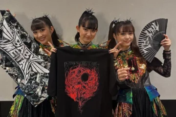 Pecah Rekor! Babymetal Masuk 10 Besar Billboard 200 | Warnamuda Media