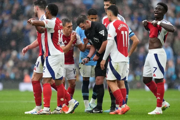 Ref Cam Akan Hadir di Arsenal vs Man City, Gimana Sensasinya? | Warnamuda Media