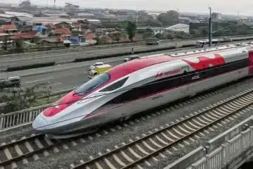 Warna Muda Media - KPK Tutup Rapat Nama Terperiksa Dugaan Mark-Up Proyek Whoosh?