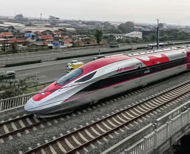 Warna Muda Media - KPK Tutup Rapat Nama Terperiksa Dugaan Mark-Up Proyek Whoosh?