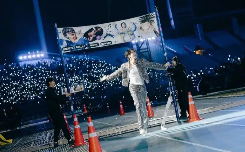 Warna Muda Media | Bikin Haru! Konser Jin BTS Mengusung Konsep Berbeda!