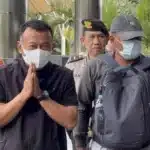 Warna Muda Mdia|Adik Bupati Digelandang Komisi Pemberantasan Korupsi karena Dugaan Suap?