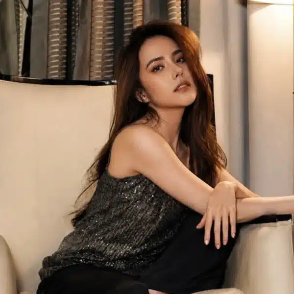 Agatha Chelsea Buktikan Bahagia Sendiri Lewat “good alone”